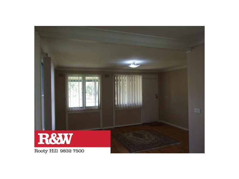 5 HOUTMAN AVENUE, Willmot NSW 2770