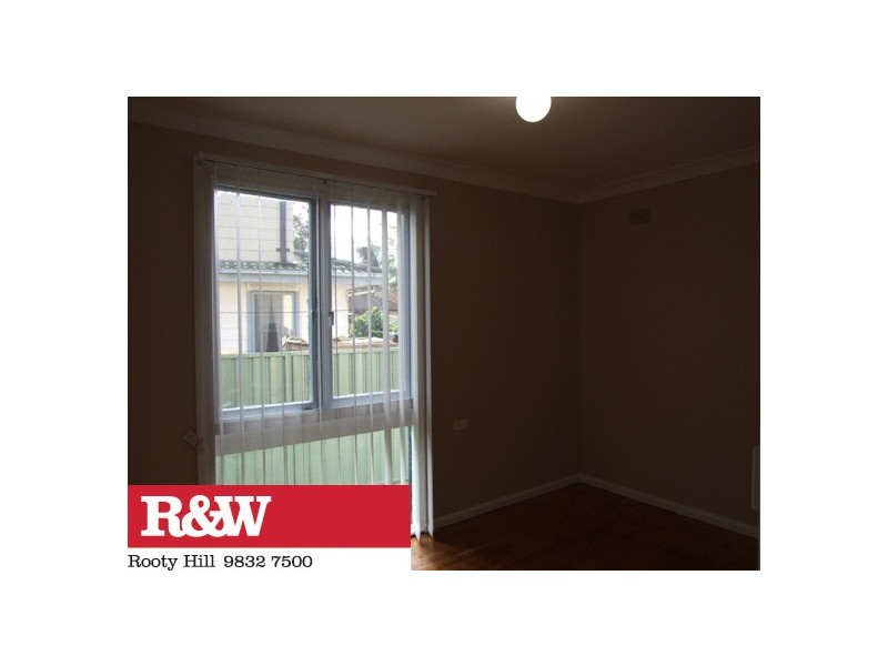 5 HOUTMAN AVENUE, Willmot NSW 2770