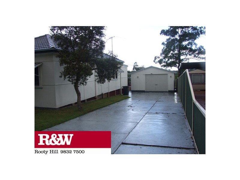 8 MINCHINBURY STREET, Eastern Creek NSW 2766