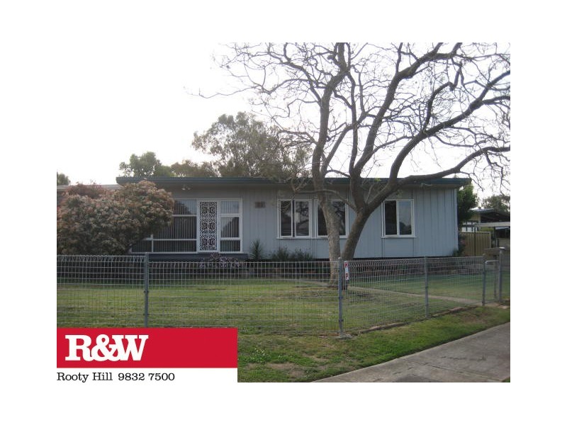 31 MAPLE ROAD, North St Marys NSW 2760