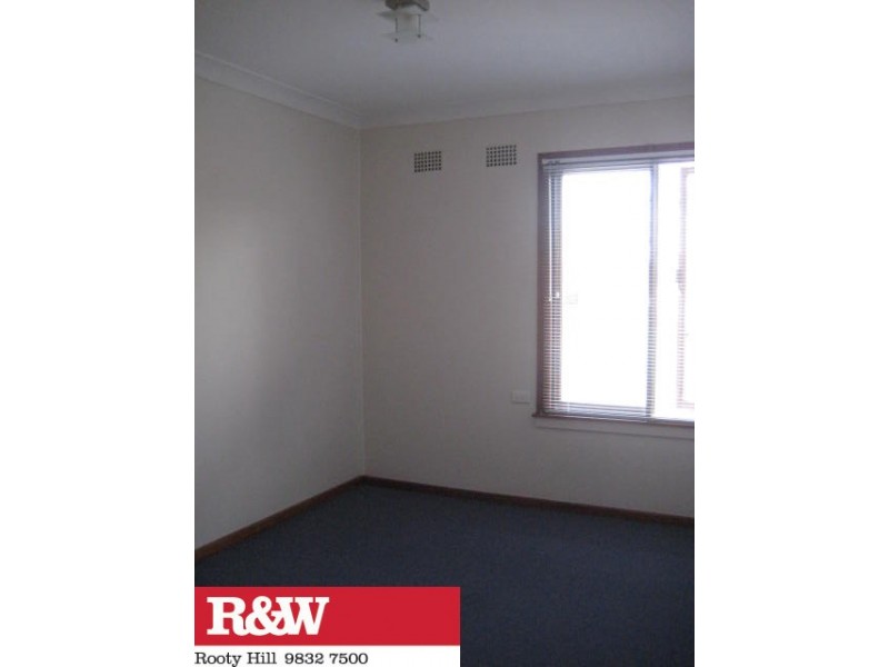 31 MAPLE ROAD, North St Marys NSW 2760