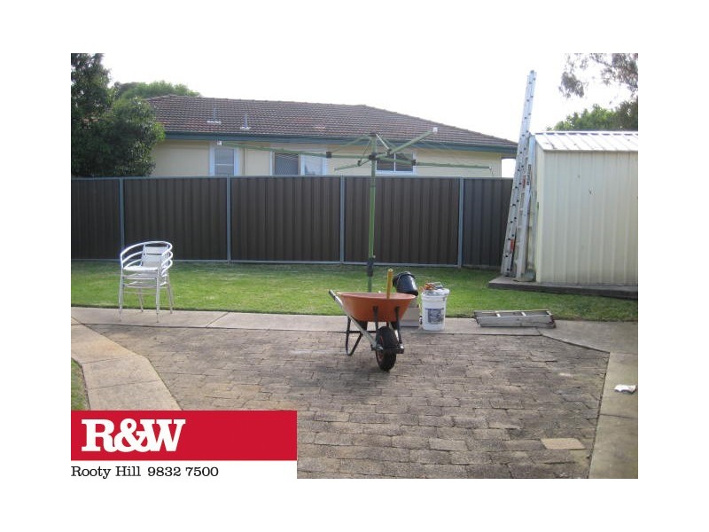 31 MAPLE ROAD, North St Marys NSW 2760