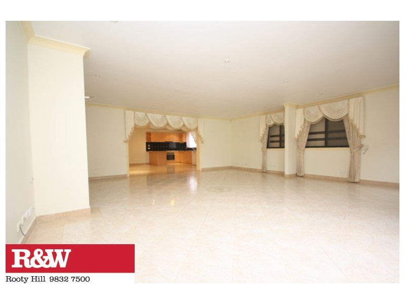 28 SPEERS CRESCENT, Oakhurst NSW 2761