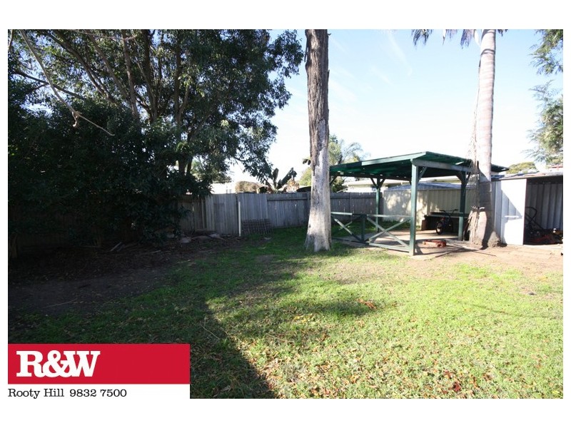 4 PALAU CRESCENT, Lethbridge Park NSW 2770