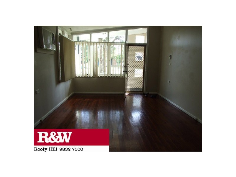 13 MANILA ROAD, Lethbridge Park NSW 2770