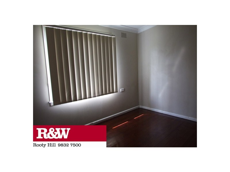 13 MANILA ROAD, Lethbridge Park NSW 2770