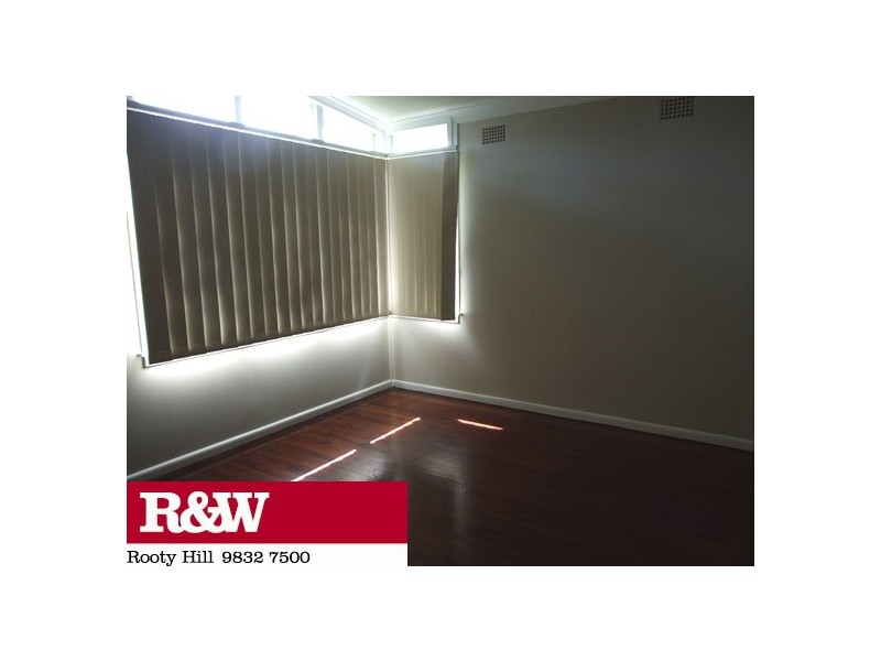 13 MANILA ROAD, Lethbridge Park NSW 2770