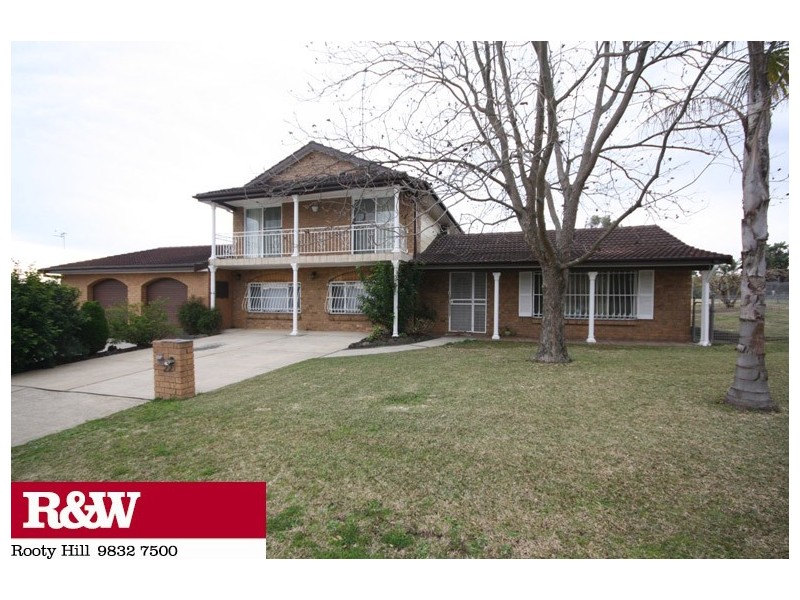 22 JORGENSEN AVENUE, St Clair NSW 2759