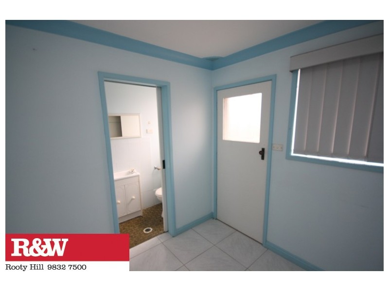 22 JORGENSEN AVENUE, St Clair NSW 2759