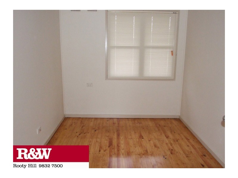 10 CATO PLACE, Blackett NSW 2770