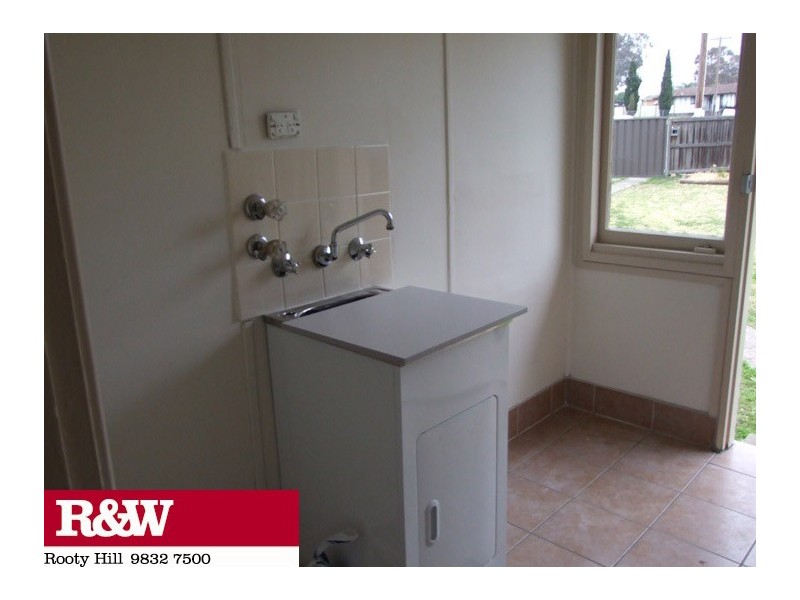 10 CATO PLACE, Blackett NSW 2770