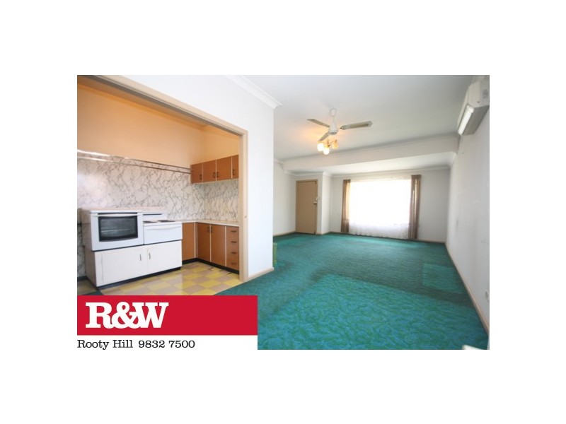 182 CANBERRA STREET, St Marys NSW 2760