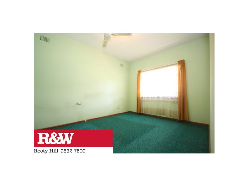 182 CANBERRA STREET, St Marys NSW 2760