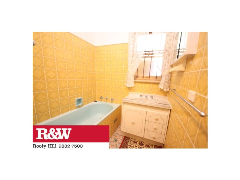 182 CANBERRA STREET, St Marys NSW 2760