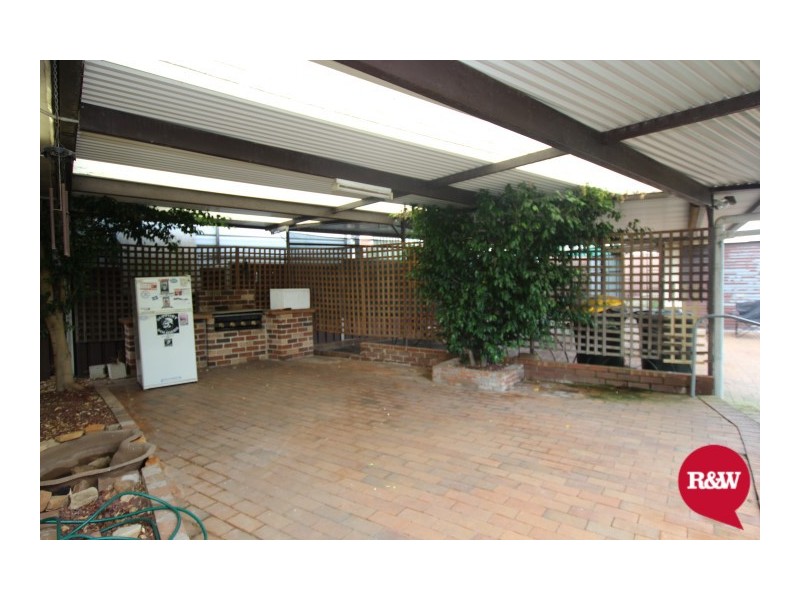 2 Labrador Street, Rooty Hill NSW 2766