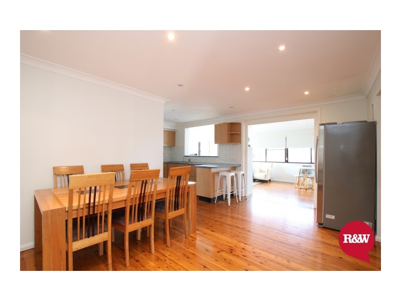 26 Shadlow Crescent, St Clair NSW 2759