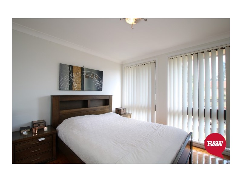 26 Shadlow Crescent, St Clair NSW 2759