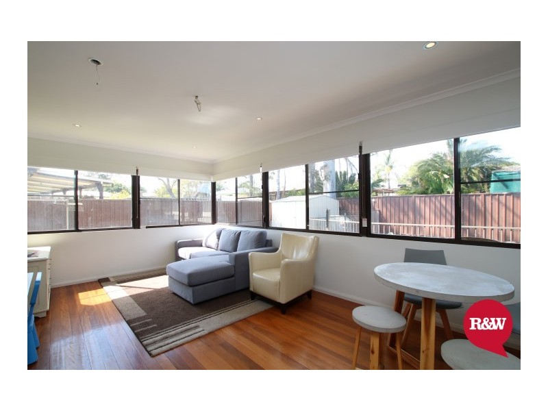 26 Shadlow Crescent, St Clair NSW 2759