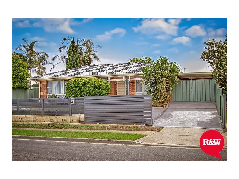 37 Aquilina Drive, Plumpton NSW 2761