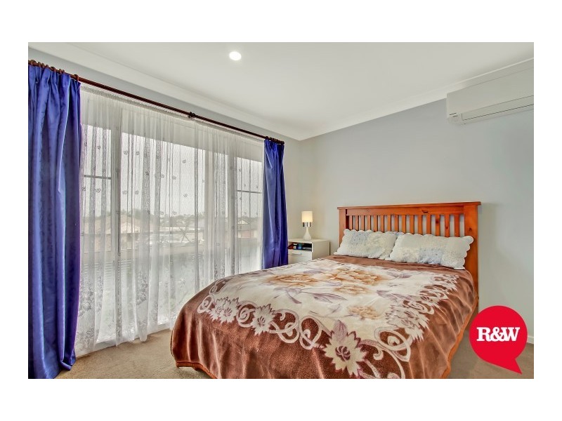 37 Aquilina Drive, Plumpton NSW 2761