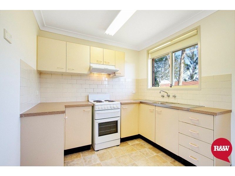 4 Magyar Place, Oakhurst NSW 2761