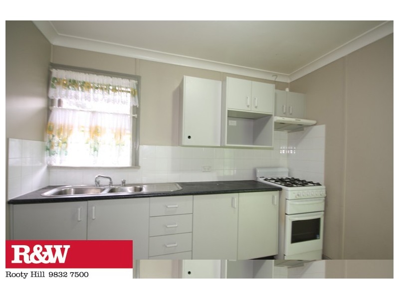 6 PINANG AVENUE, Whalan NSW 2770