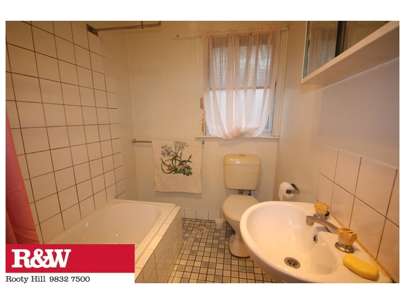 6 PINANG AVENUE, Whalan NSW 2770