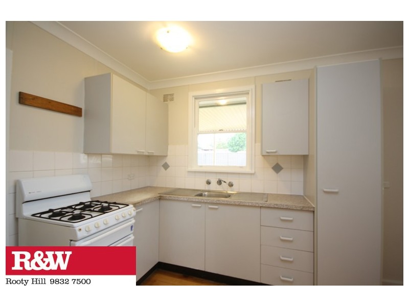 6 HERING AVENUE, Emerton NSW 2770