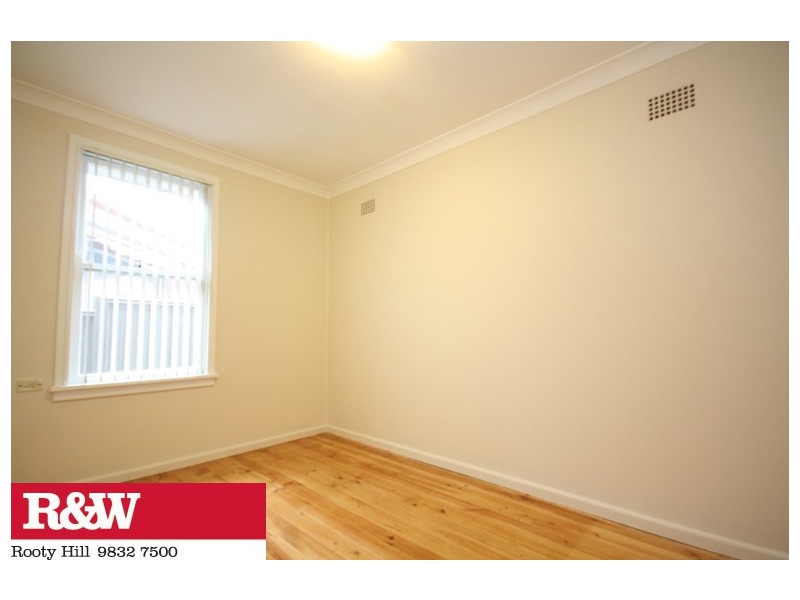 6 HERING AVENUE, Emerton NSW 2770