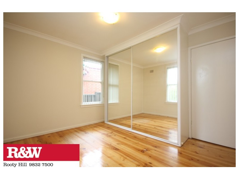 6 HERING AVENUE, Emerton NSW 2770