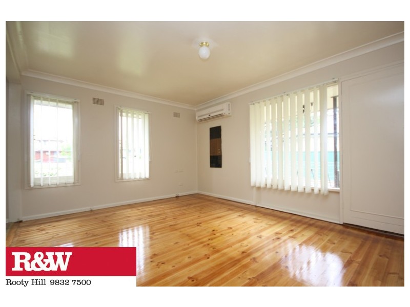 8 SOUTER PLACE, Hebersham NSW 2770