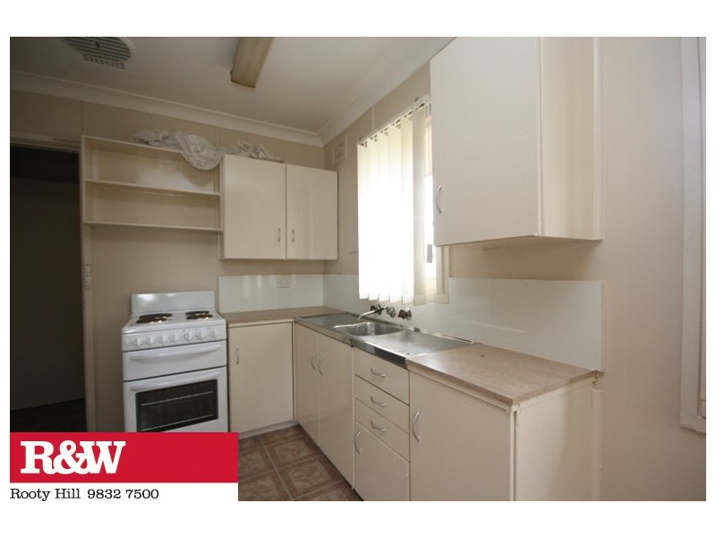 8 SOUTER PLACE, Hebersham NSW 2770