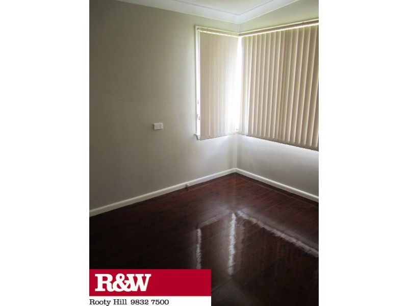 12 ROTORUA STREET, Lethbridge Park NSW 2770