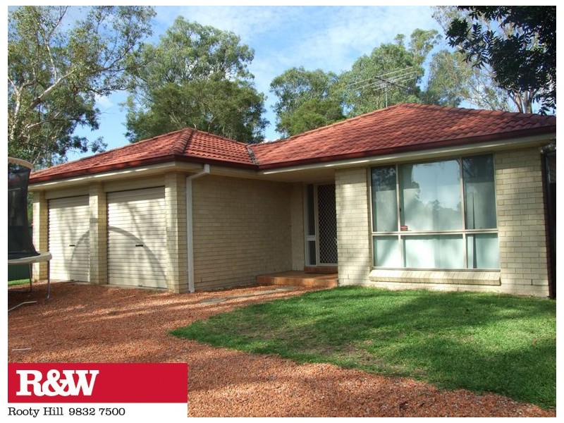 36 MANIFOLD ROAD, Blackett NSW 2770
