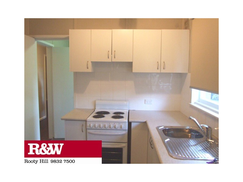 46 WAITAKI CRESCENT, Lethbridge Park NSW 2770