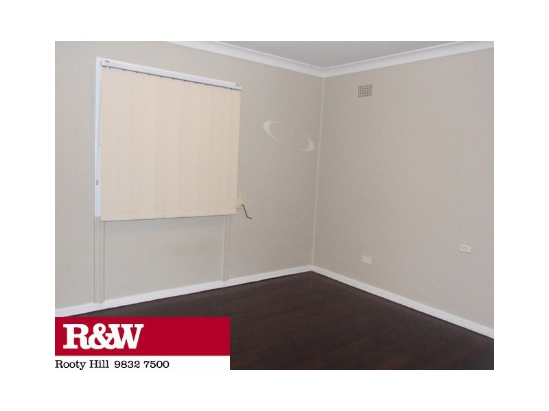 46 WAITAKI CRESCENT, Lethbridge Park NSW 2770