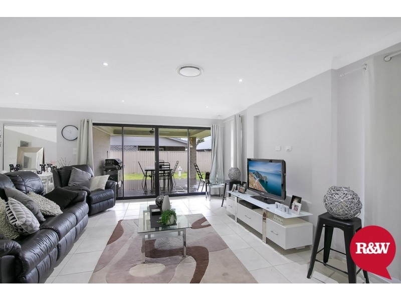 13 Denton Road, Spring Farm NSW 2570