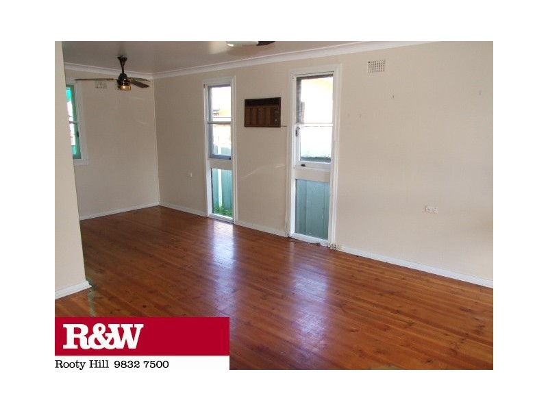 25 MINDANAO AVENUE, Lethbridge Park NSW 2770