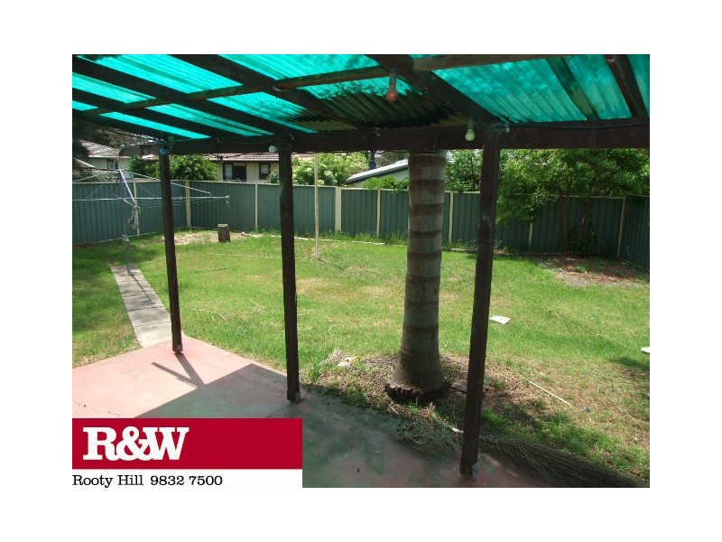 25 MINDANAO AVENUE, Lethbridge Park NSW 2770