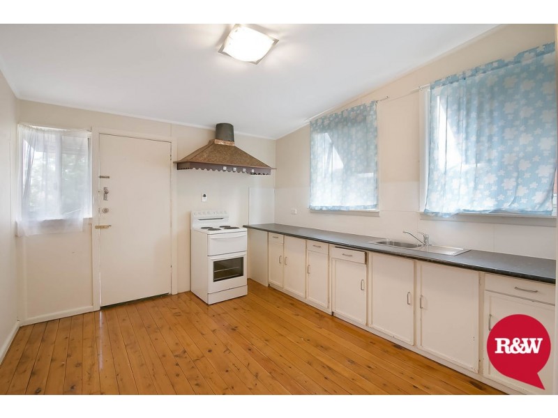 24 Guildford Road, Cambridge Park NSW 2747