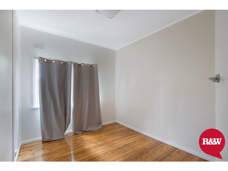 24 Guildford Road, Cambridge Park NSW 2747