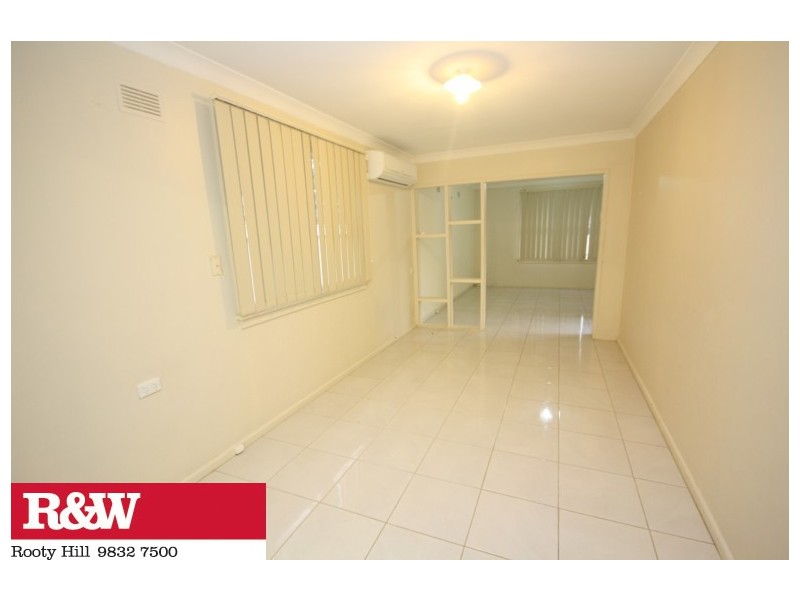 24 WAIKANDA CRESCENT, Whalan NSW 2770