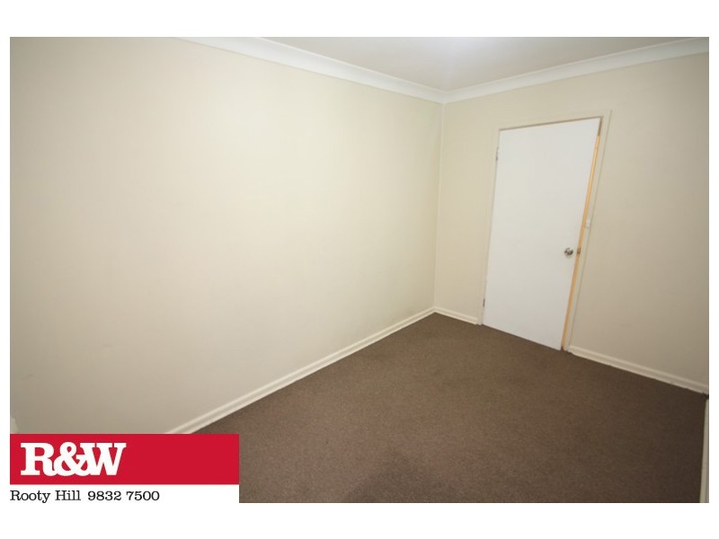 24 WAIKANDA CRESCENT, Whalan NSW 2770