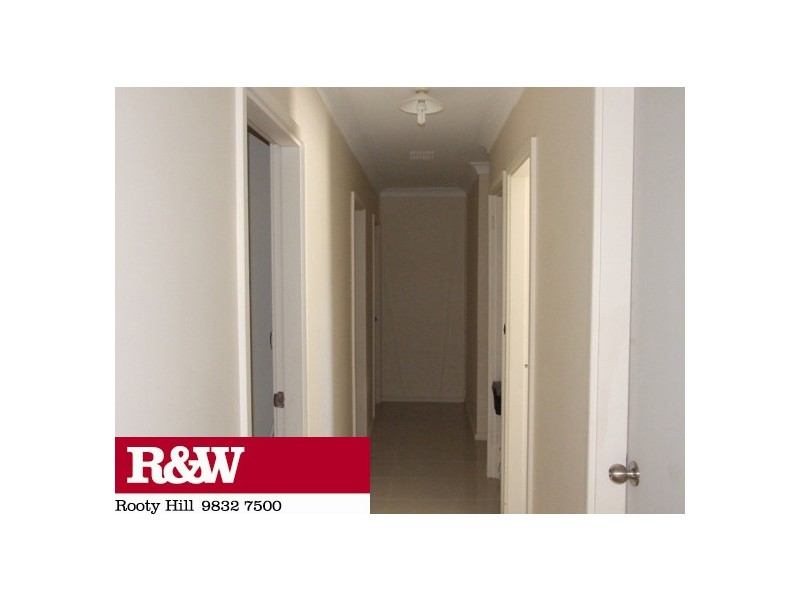 24 WAIKANDA CRESCENT, Whalan NSW 2770