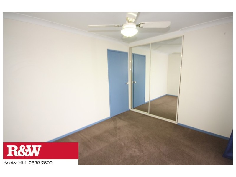 37 AQUILINA DRIVE, Plumpton NSW 2761