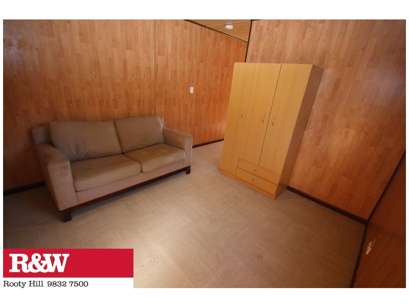 8a HAWAII AVENUE, Lethbridge Park NSW 2770