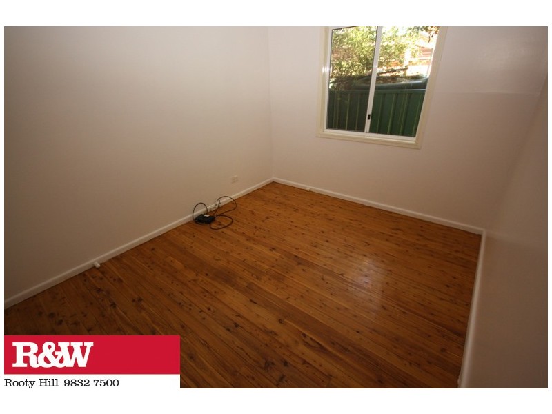 9 MELBOURNE STREET, Oxley Park NSW 2760