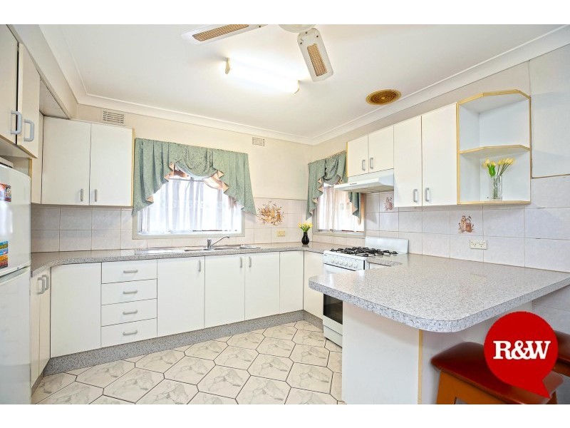2 Labrador Street, Rooty Hill NSW 2766