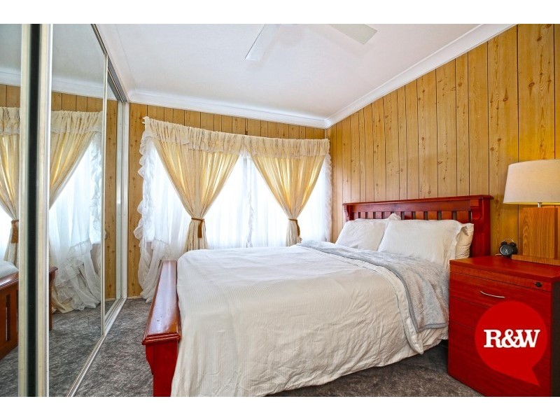 2 Labrador Street, Rooty Hill NSW 2766