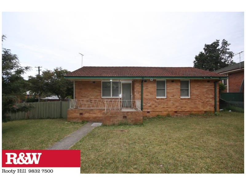 42 ELLENGOWAN CRESCENT, Whalan NSW 2770